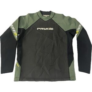 🍀 $25 Pryde Rash Guard ~ Long Sleeved in Black and Green